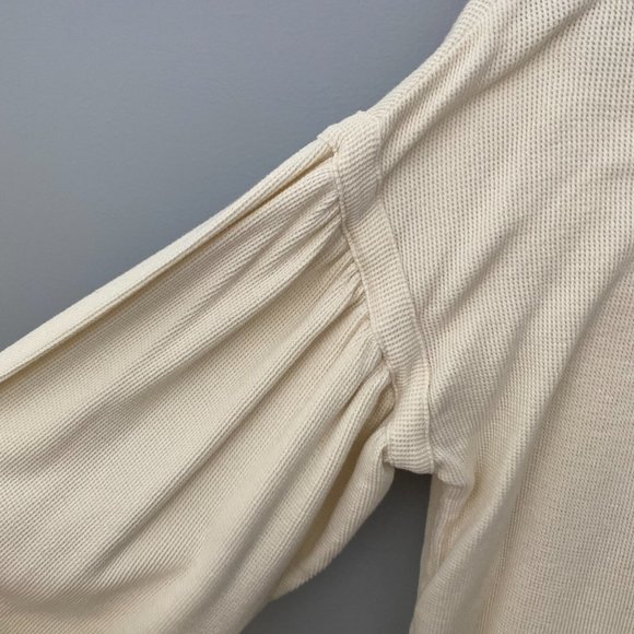 Z Supply Gathered Sleeve Thermal Waffle Top - Picture 10 of 11